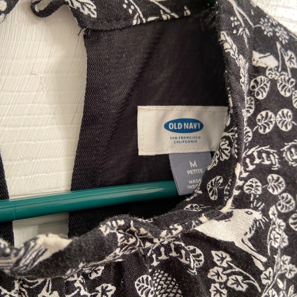 Old Navy Black and White dress - Picture 4 of 5